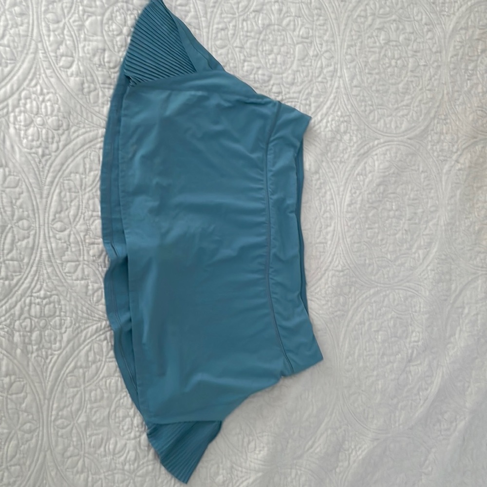 Lululemon play off the pleats skort